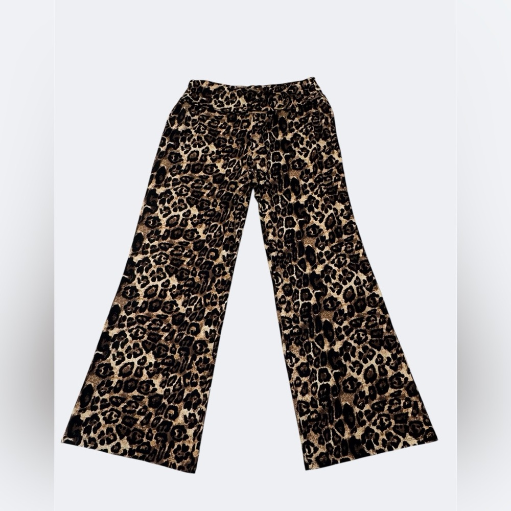 "Robert Louis Leopard Print Women's Pants -
Size L"